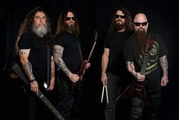 One of the four great and legendary Thrash Metal bands: Who did Slayer consist of?