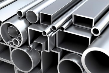 Who and when invented stainless steel?