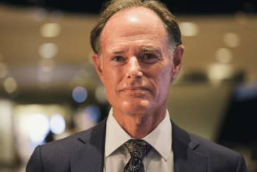 American neurologist David Perlmutter, who declared all grains to be enemies of humanity and health: Who is he?