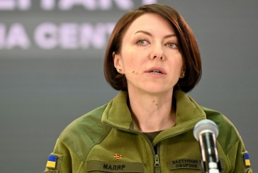 Who is the Ukrainian politician who demanded that special uniforms be made for female soldiers?