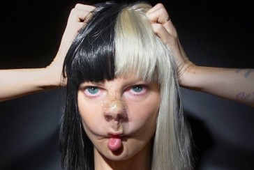 The clips of the songs that made she famous were accused of pedophilia: Who is the singer Sia?