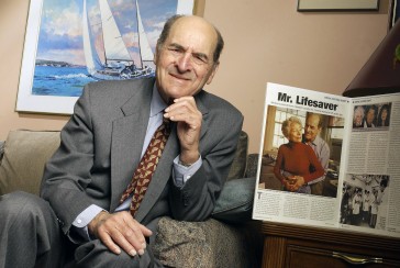 Doctor who saved many lives thanks to his maneuver: Who is Henry Heimlich?