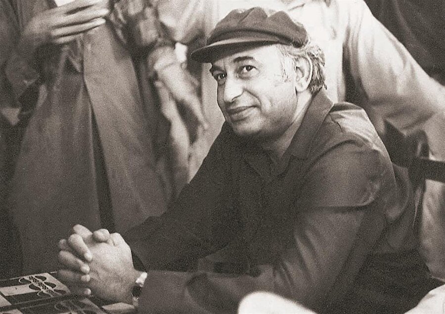 Everyone died in his family involved in politics: Who is Zulfiqar Ali Bhutto?