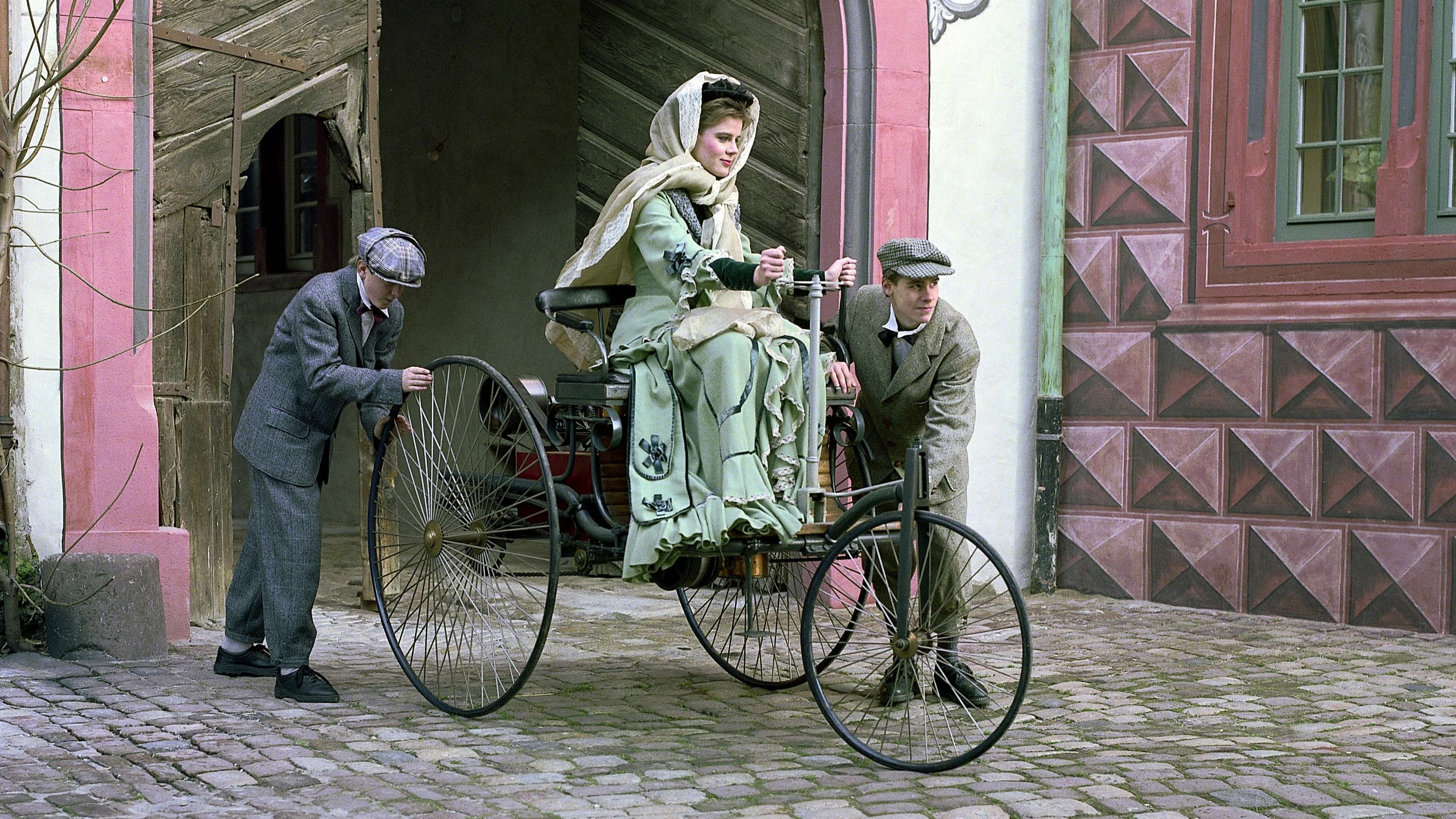 Who is Bertha Benz, the mother of the first car?