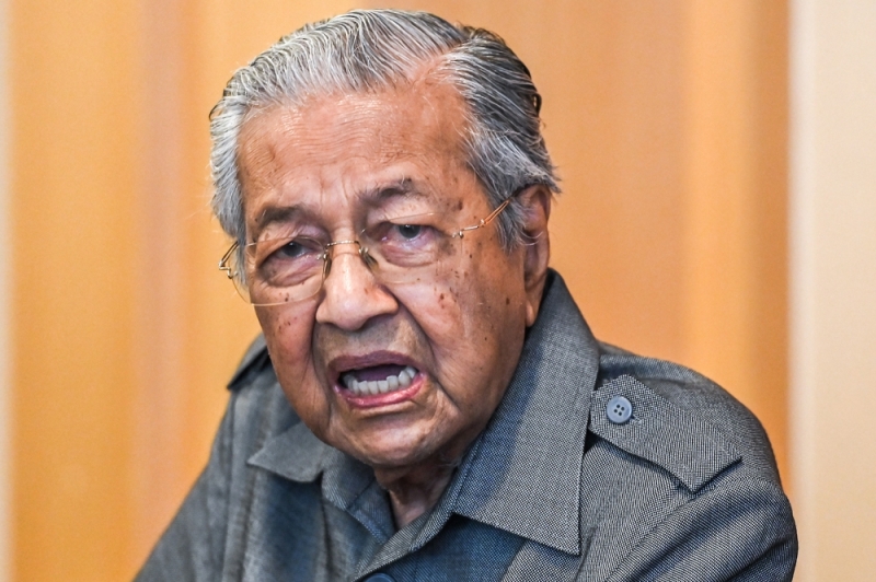 He became Prime Minister of Malaysia again at the age of 92: Who is Mahathir Mohamad?