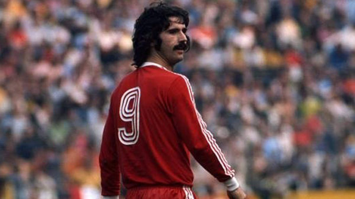 He was the undisputed legendary striker: Who is Gerhard Müller?