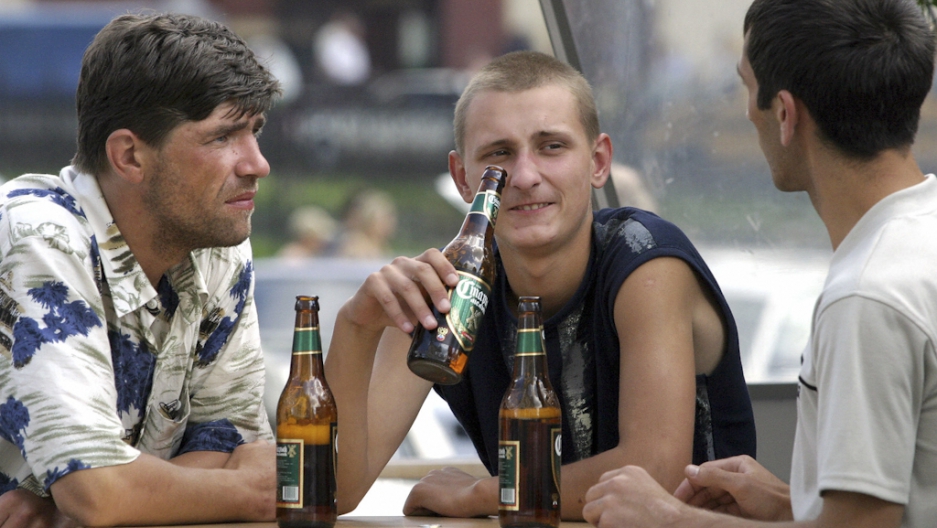 Who is the politician in Russia that puts beer in the category of alcoholic beverage?