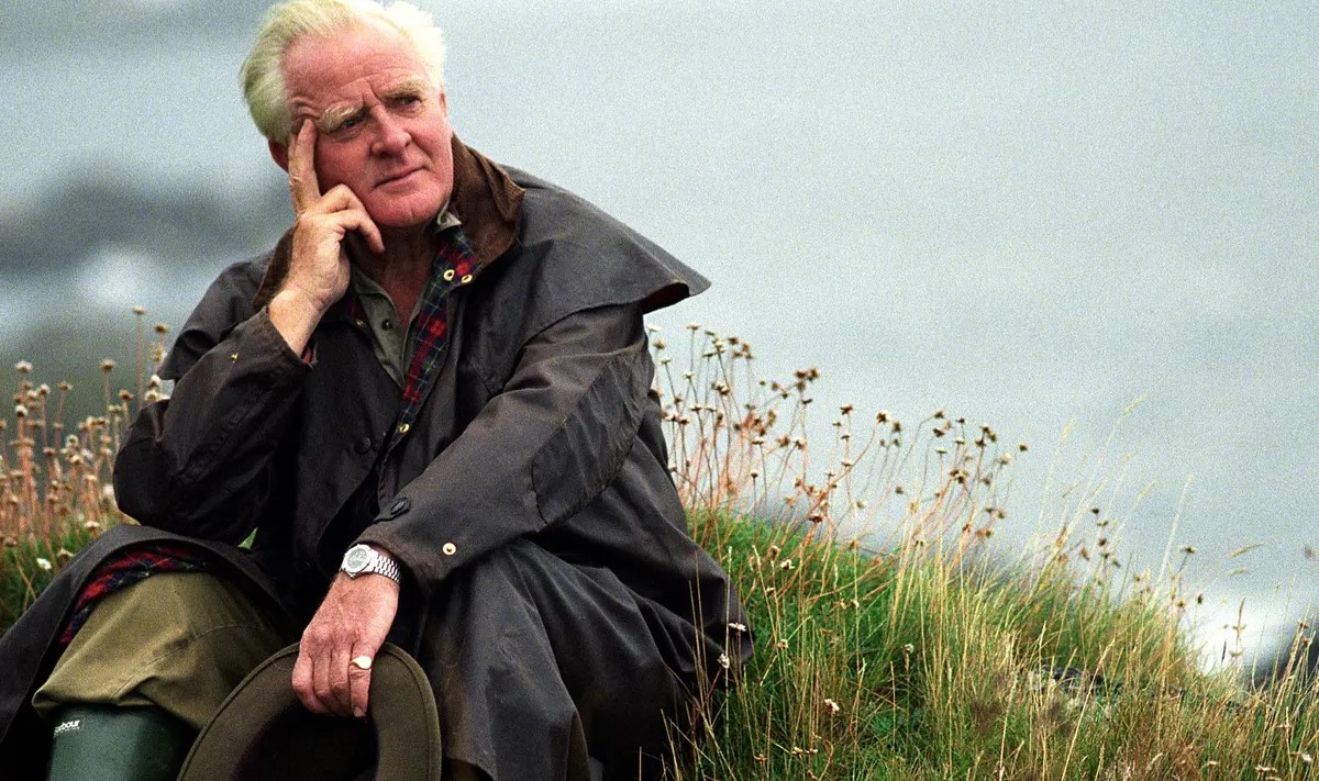 He kept details about his activities in intelligence organizations until his death: Who is John le Carré?