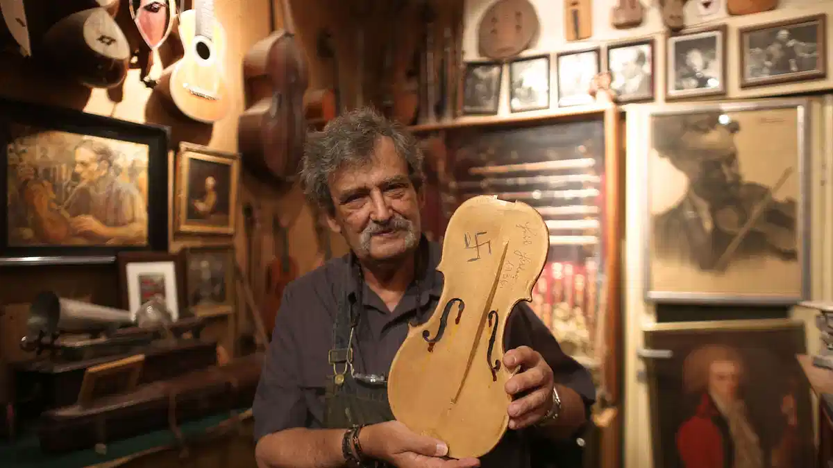 Israeli luthier: Who is Amnon Weinstein?