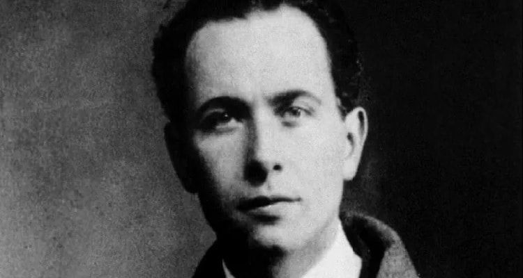 One of the most important French poets: Who is Louis Aragon?