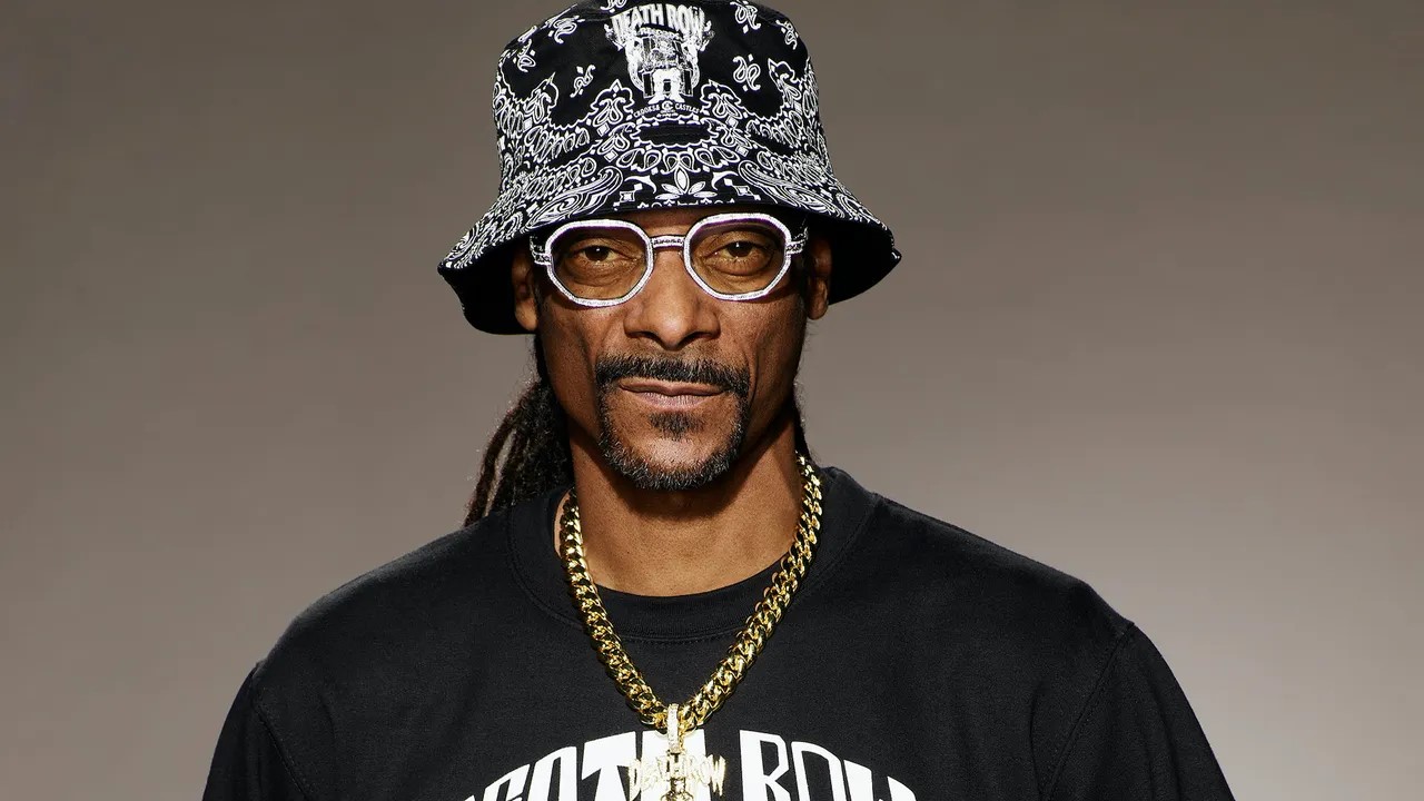 Witness to the uncanny life on the streets of Los Angeles: Who is Snoop Dog?