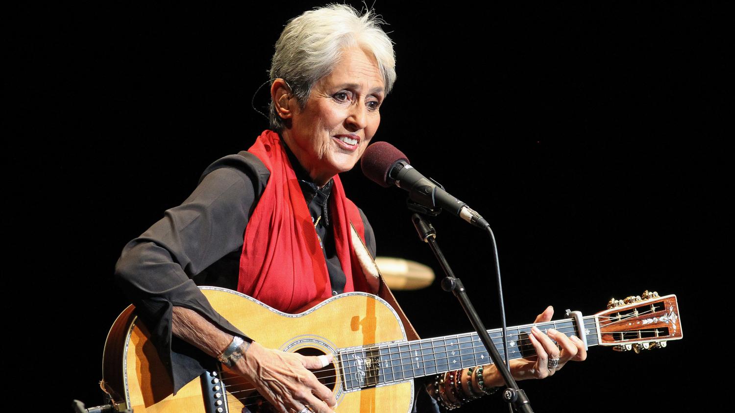 Legendary artist called the 'Barefoot Madonna' of music: Who is Joan Baez?