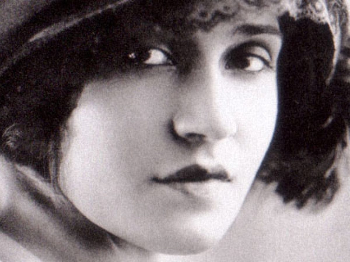 First she was forgotten and died; later discovered: Who is Tina Modotti?