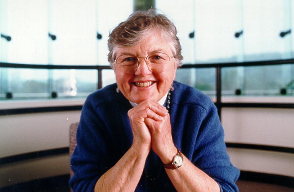 The first female scientist to receive the Turing Award: Who is Frances Elizabeth Allen?