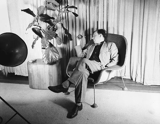 A Neo-futurist Designer: Who is Eero Saarinen?