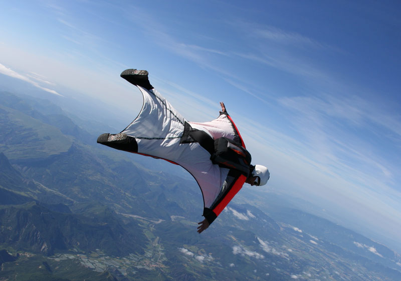 Who discovered the commercial wingsuit that allows extreme athletes to fly safely through the air today?