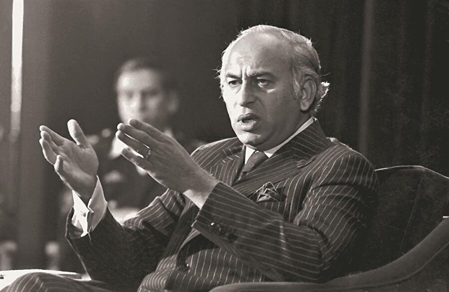 Everyone died in his family involved in politics: Who is Zulfiqar Ali Bhutto?