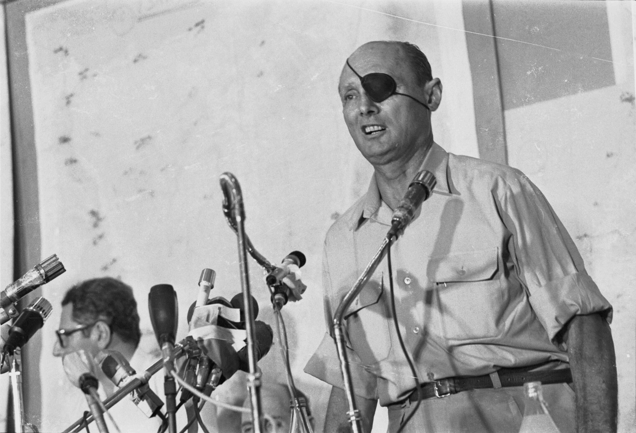 It was the Yom Kippur war that extinguished his fame: Who is Moshe Dayan?