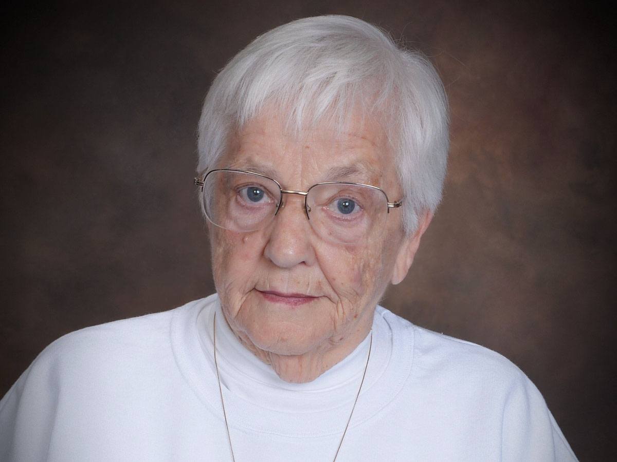 An extraordinary trainer: Who is Jane Elliott?